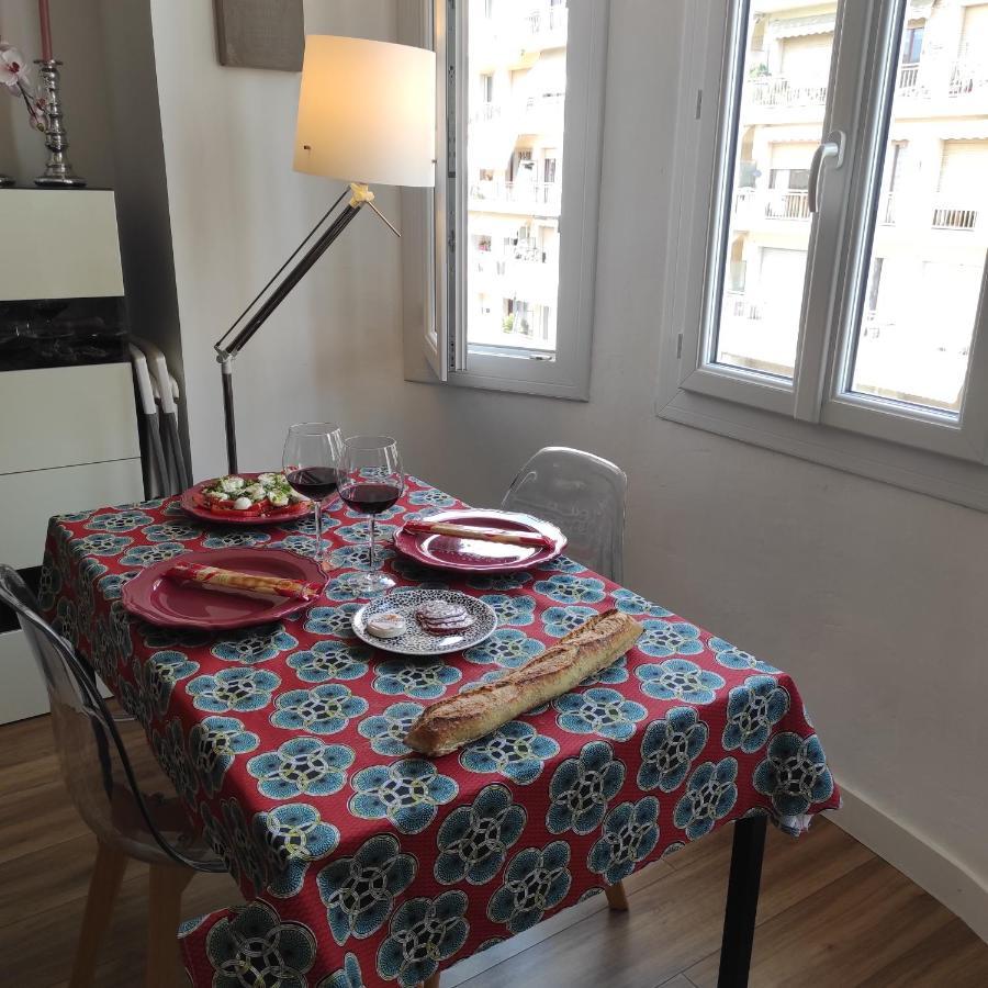 Grand Studio Confortable Au Coeur De Νίκαια Εξωτερικό φωτογραφία